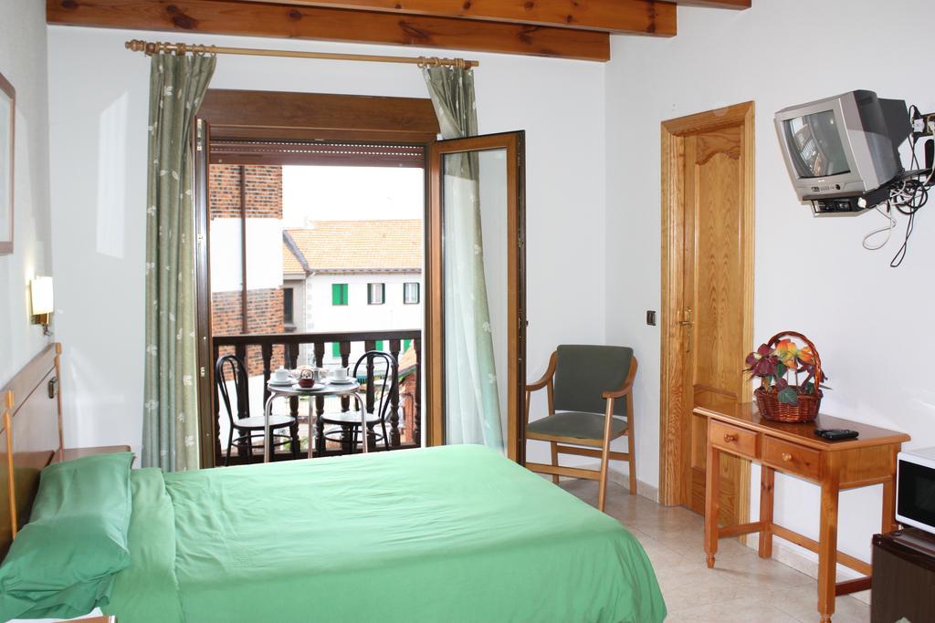 Hostal La Maya Cercedilla Bilik gambar